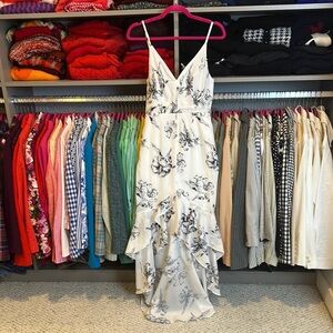 Lulus white/black floral print adjustable straps back zipper hi low dress size S